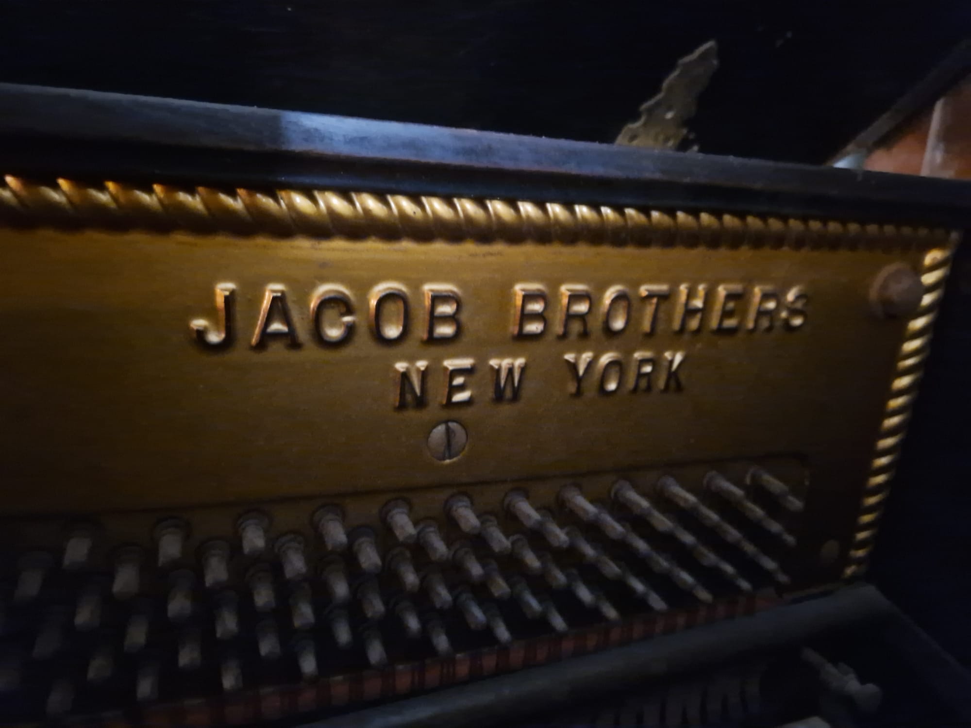 Pianoforte verticale - Jacobs Brothers