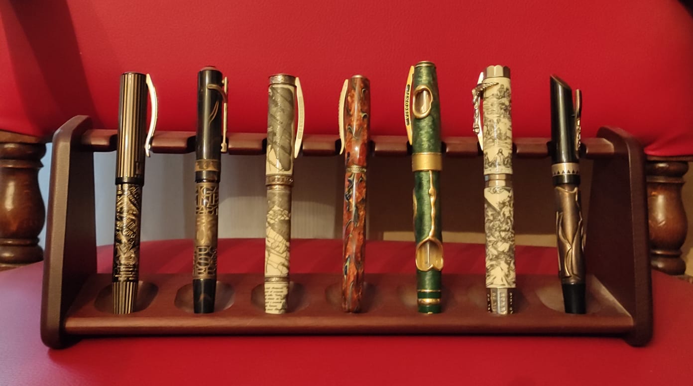 COLECCIÓN DE PLUMA VALLECCHI