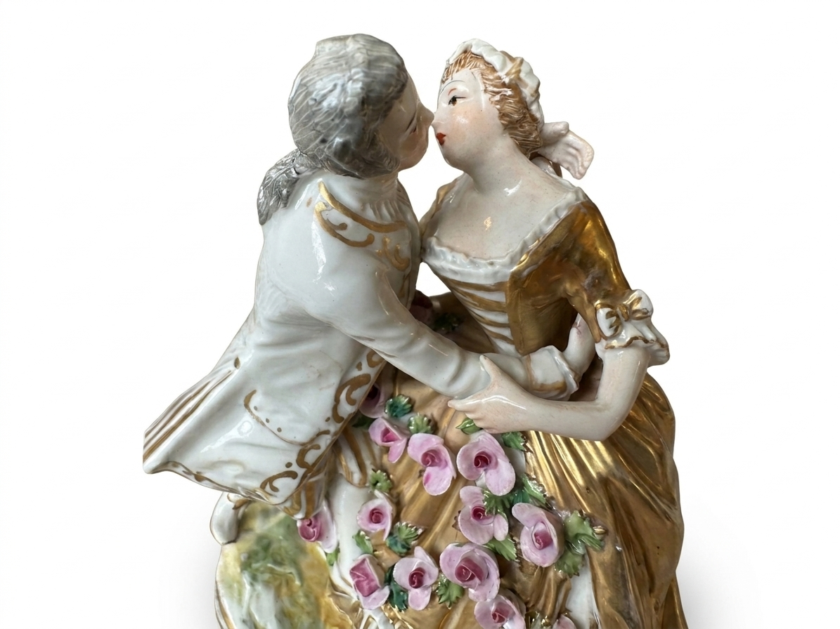 Attribuito a Sevres - Gli innamorati