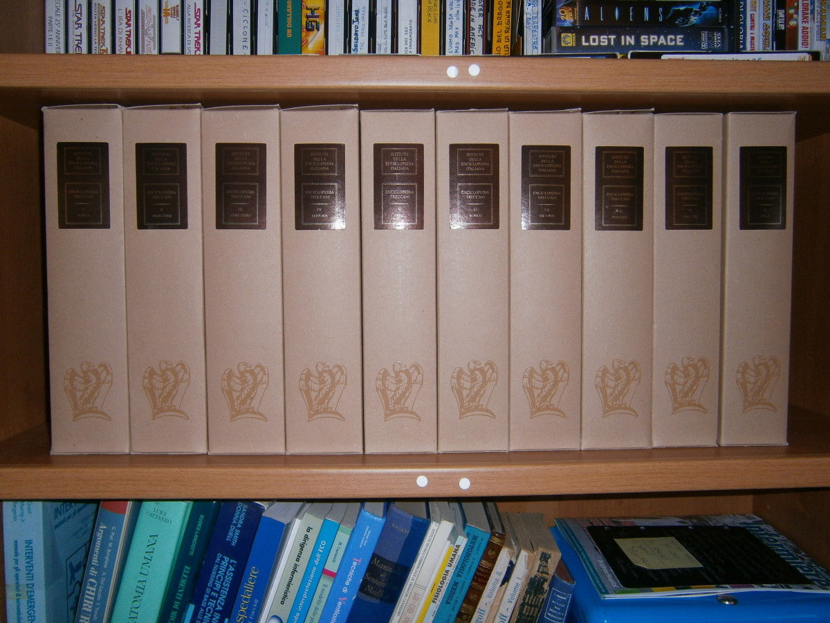 Pequeña Enciclopedia Treccani