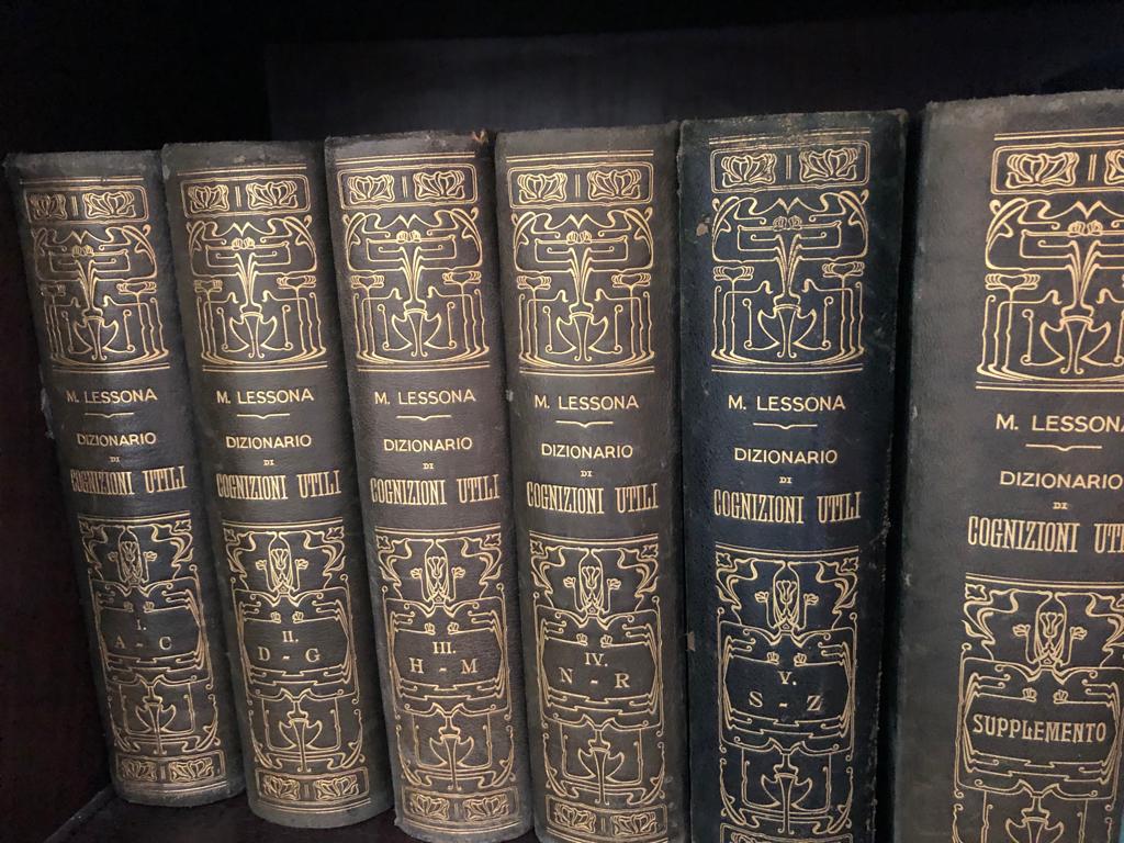 Enciclopedia de Ciencia y Tecnología - UTET