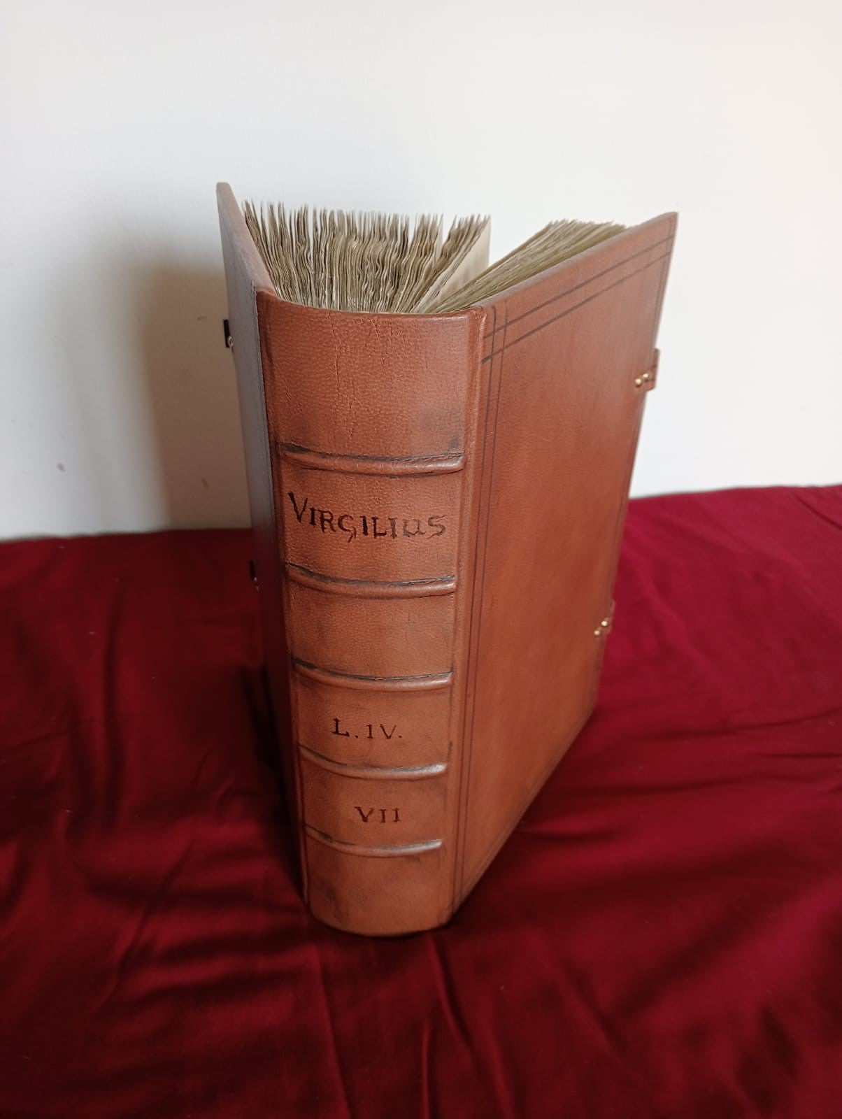 Virgil Riccardiano - ArtCodex