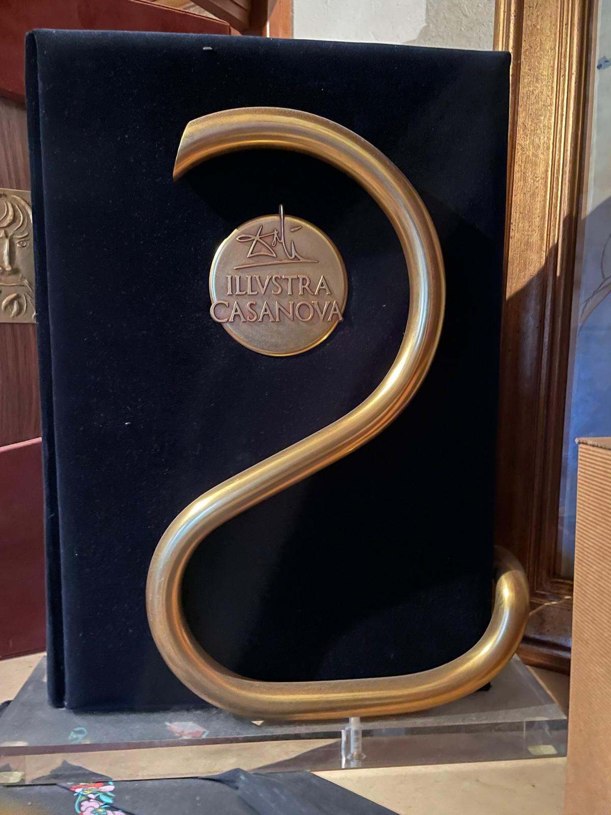 Dalí Illustrates Casanova - Delfino Art Editions