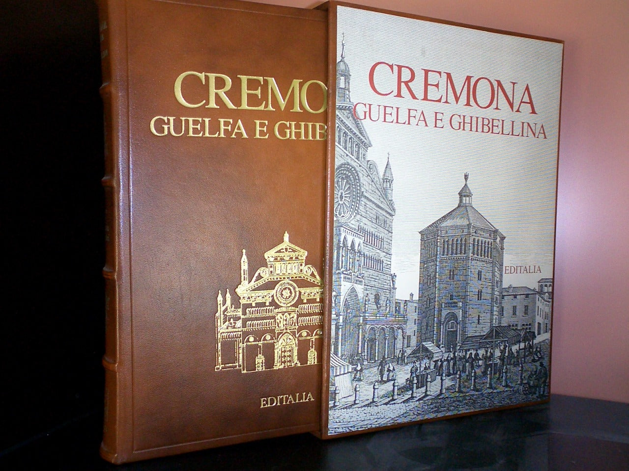 Brescia in History, Como and the Lario, Bergamo in the 19th Century, the Gonzagas in Mantua, Guelph and Ghibelline Cremona, the Viscontis and the Sforzas in Milan, Mantua in the 19th Century - Editalia