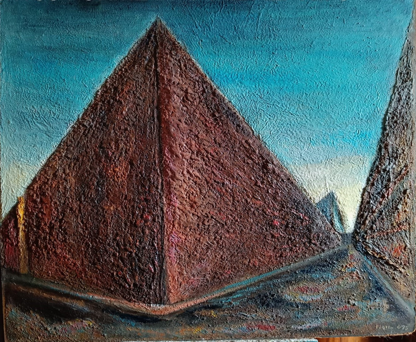 Pyramidal shapes