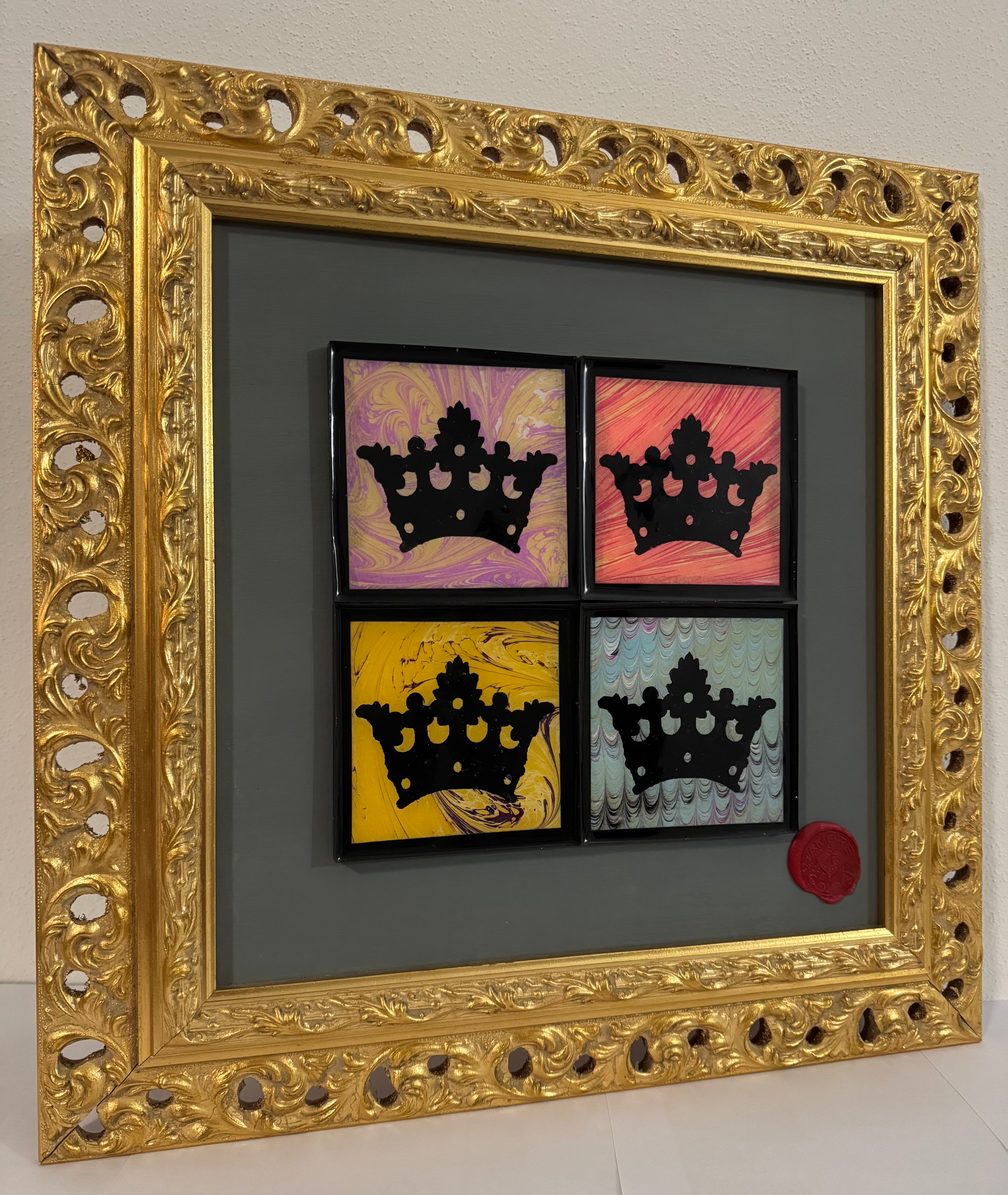 4 CROWNS