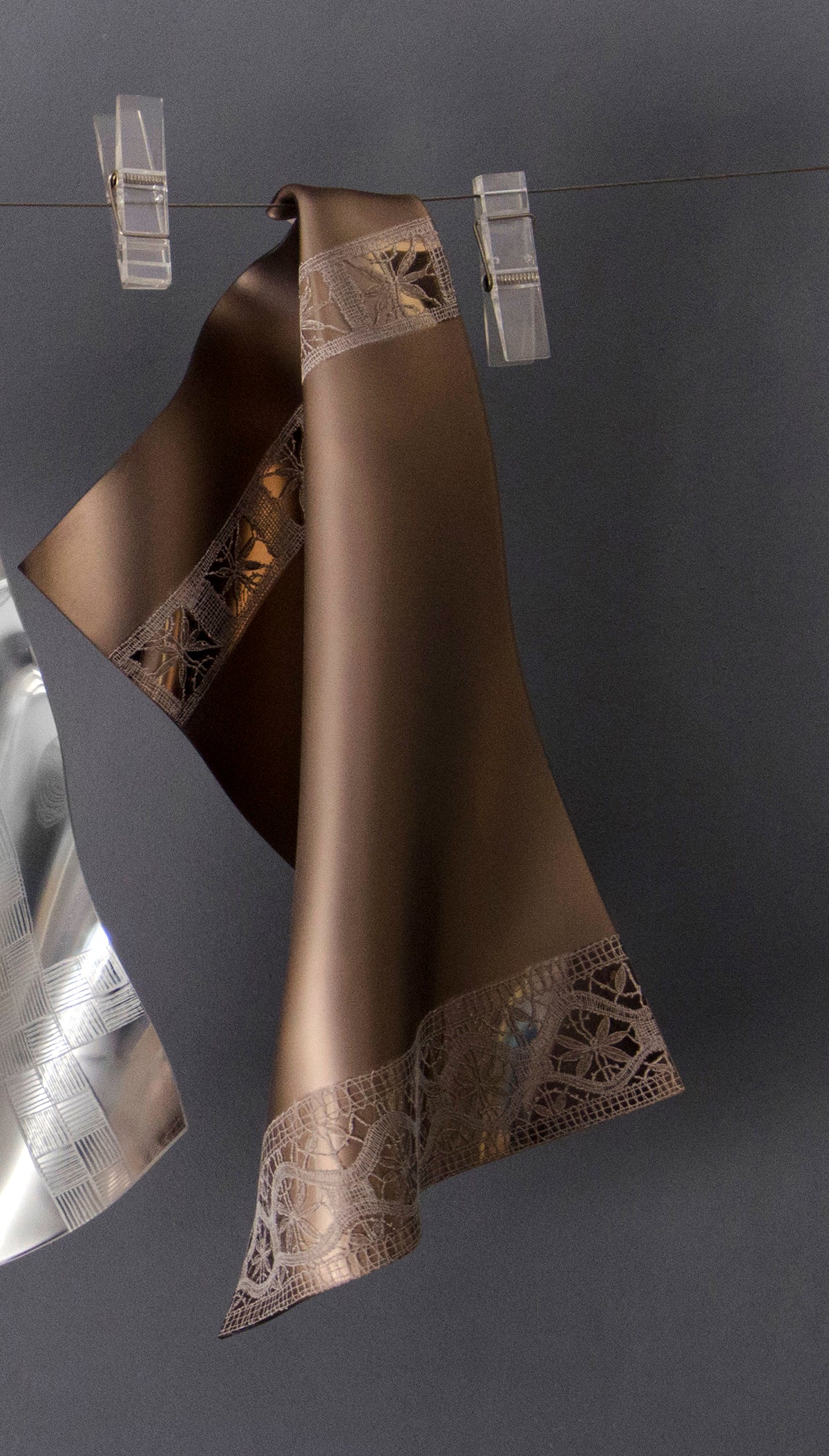 MIRROR TOWELS BRONZE