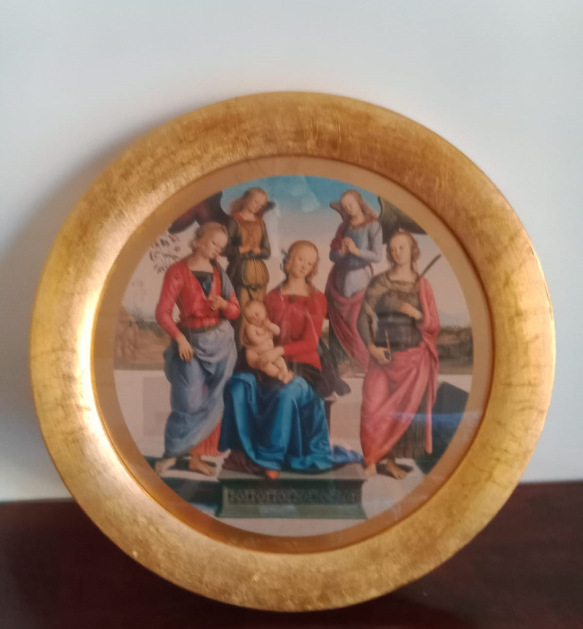 Pietro Vannucci conocido como "Il Perugino" - Virgen en el trono con el Niño, dos santos y dos ángeles